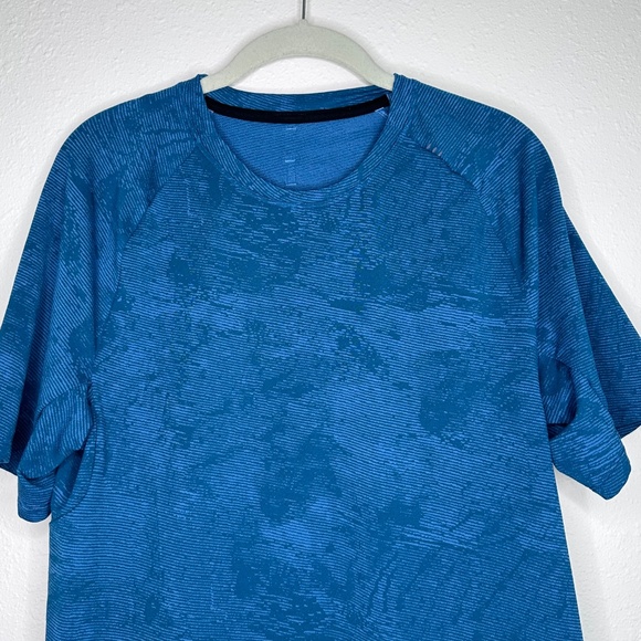 Lululemon Drysense Training Short-Sleeve Shirt, Marble Map Jac Blue, Sz: Medium - Picture 10 of 10